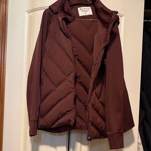 Athleta Quilted Hooded Jacket in maroon 2XL